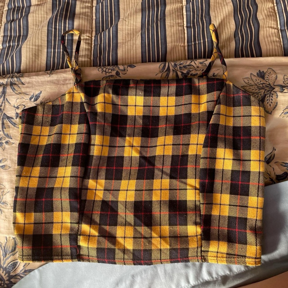 Cutest little plaid crop top